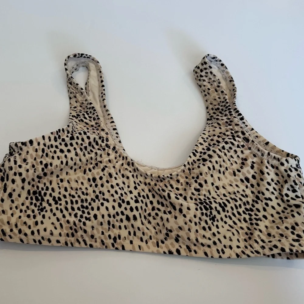 Hollister cheetah print swim top only size medium